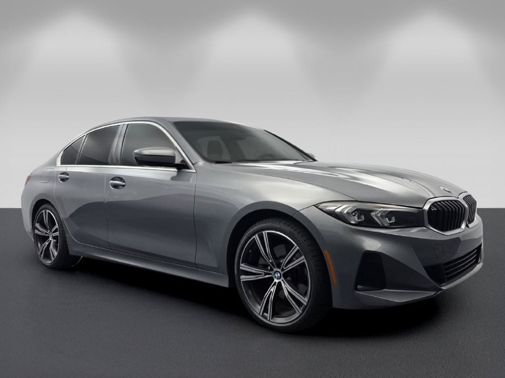 Certified 2024 BMW 330i Sedan w/ Convenience Package