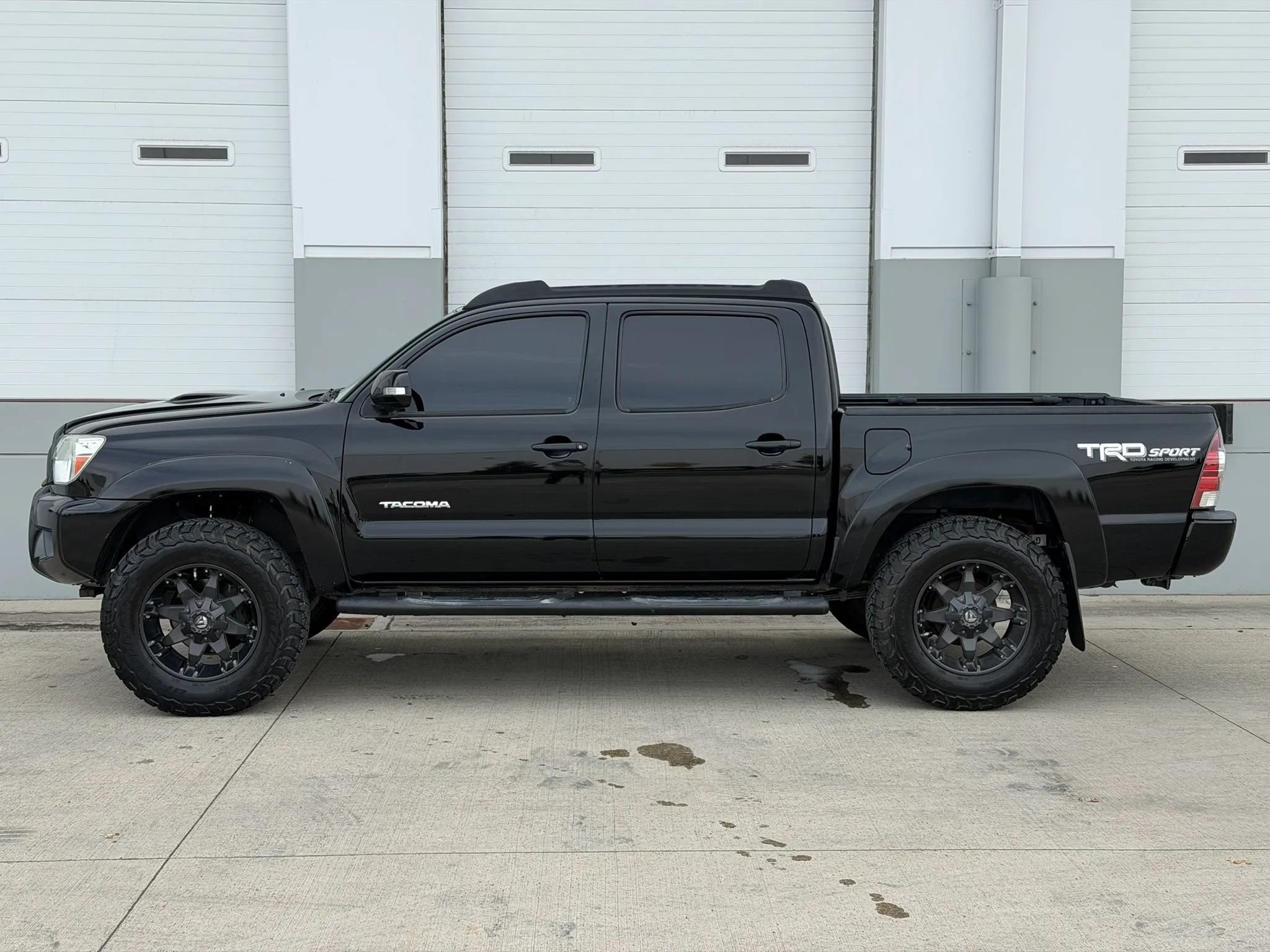 Used 2015 Toyota Tacoma 4x4 Double Cab w/ TRD Sport Package image 3