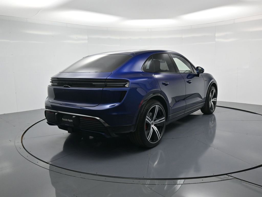 New 2026 Porsche Macan Turbo Electric image 30