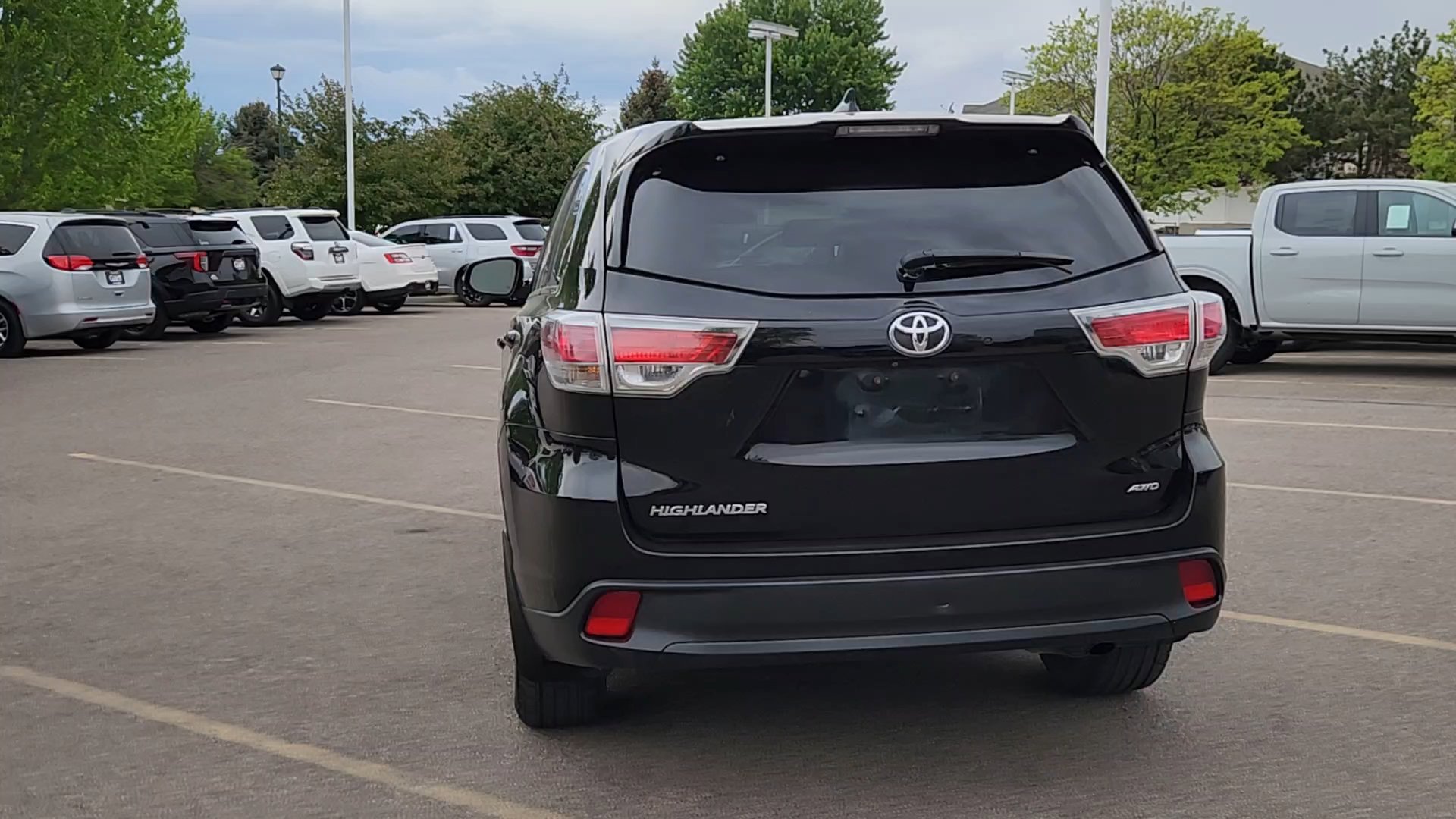 Used 2015 Toyota Highlander Plus AWD/4WD image 19