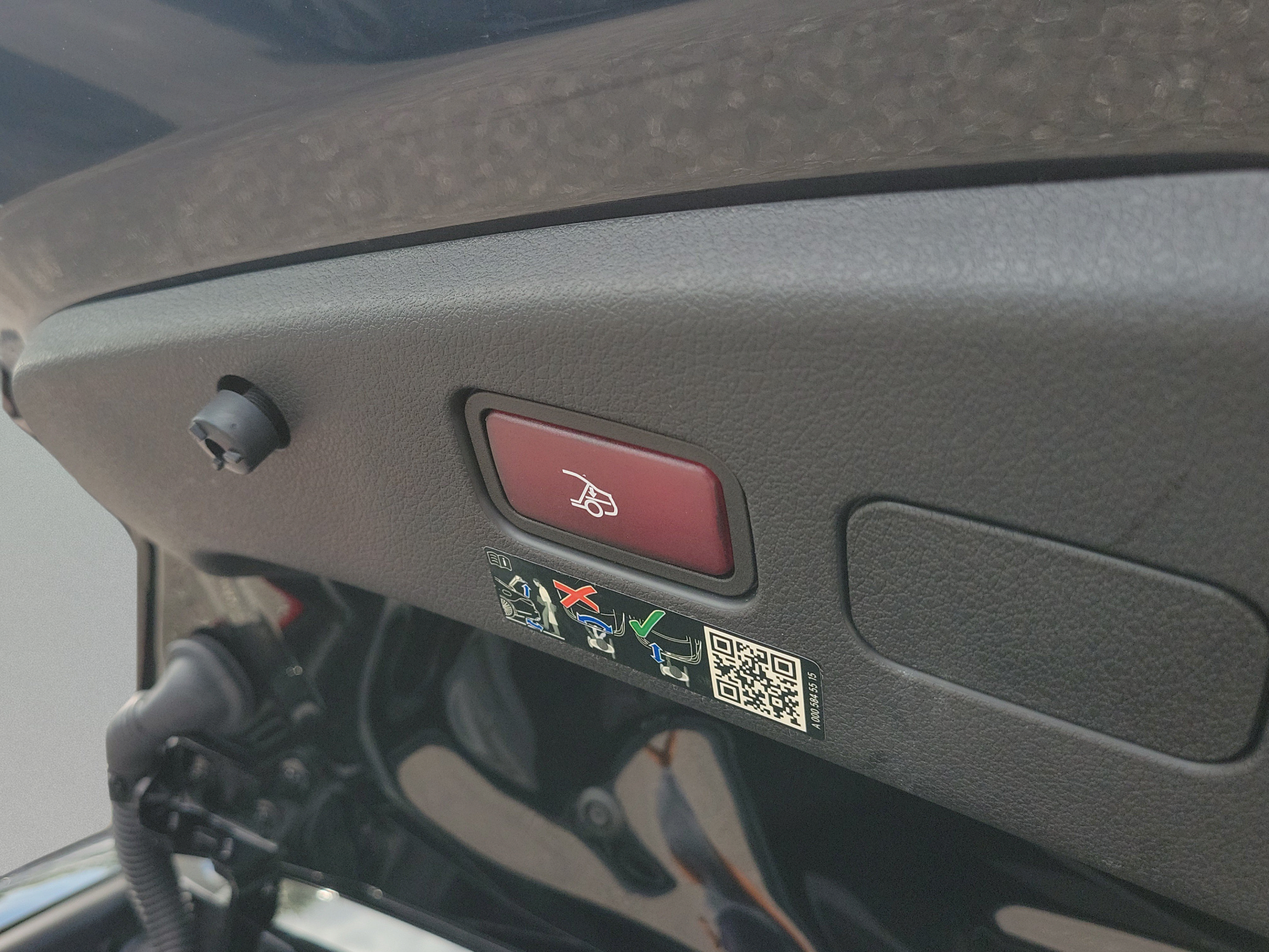 Certified 2024 Mercedes-Benz CLE 300 4MATIC Cabriolet image 8