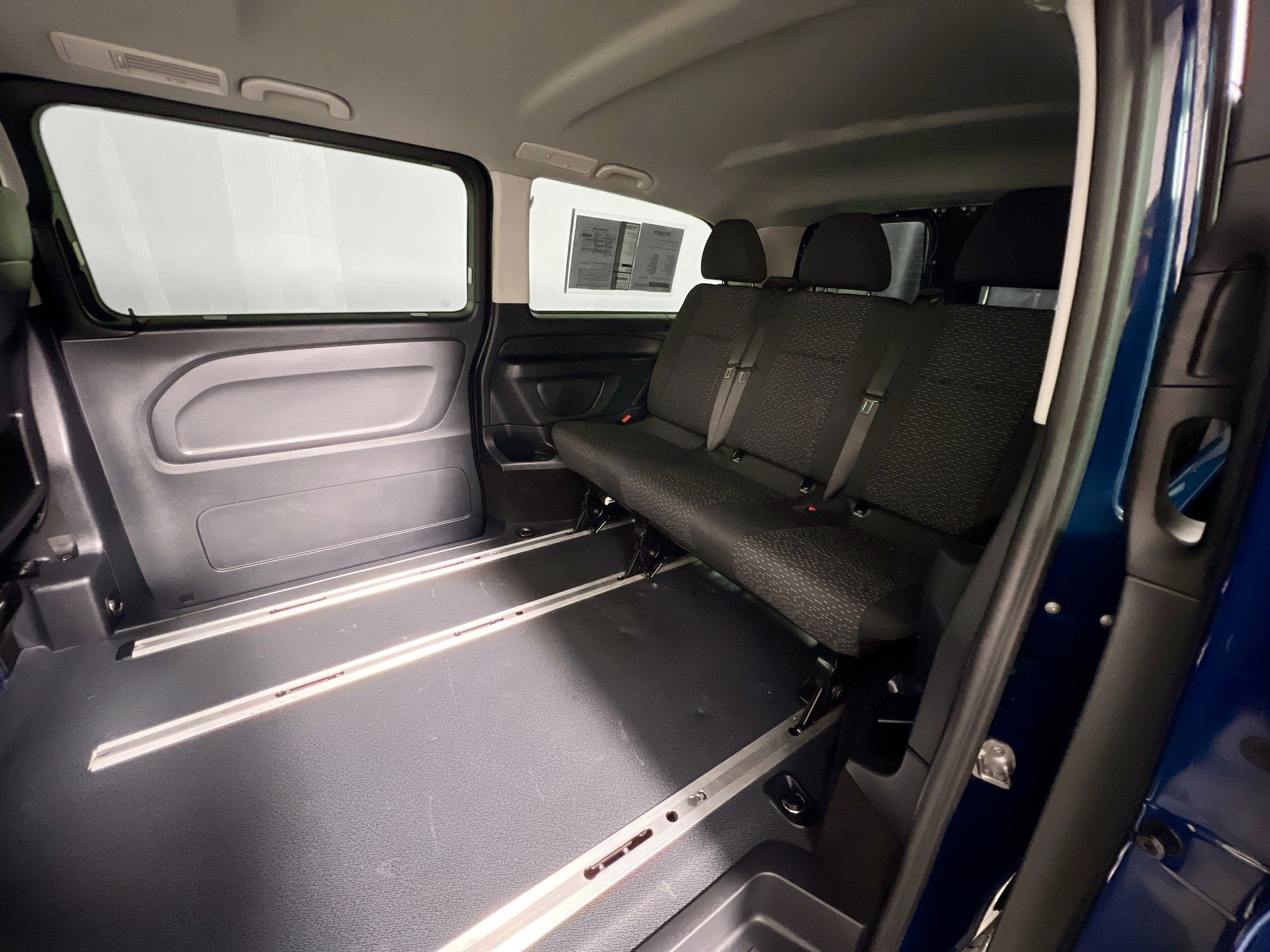 Used 2023 Mercedes-Benz Metris Passenger image 26