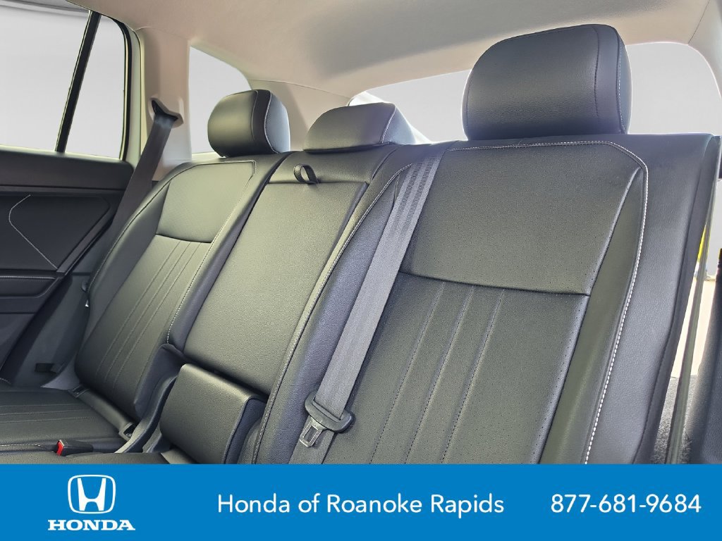 Used 2022 Volkswagen Tiguan SE AWD/4WD image 16