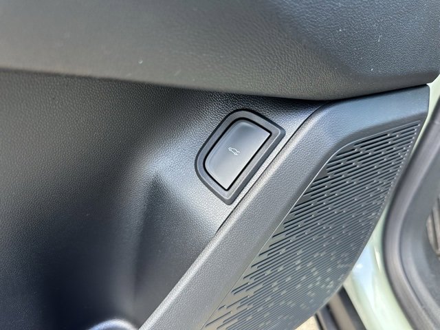 New 2026 Chevrolet Equinox LT image 9