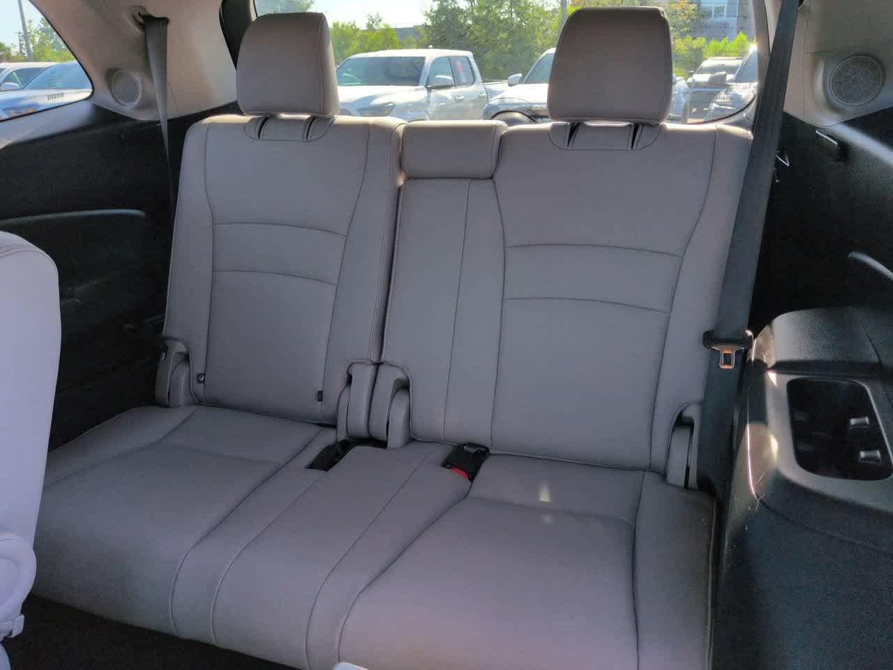 Used 2020 Honda Pilot Elite image 12