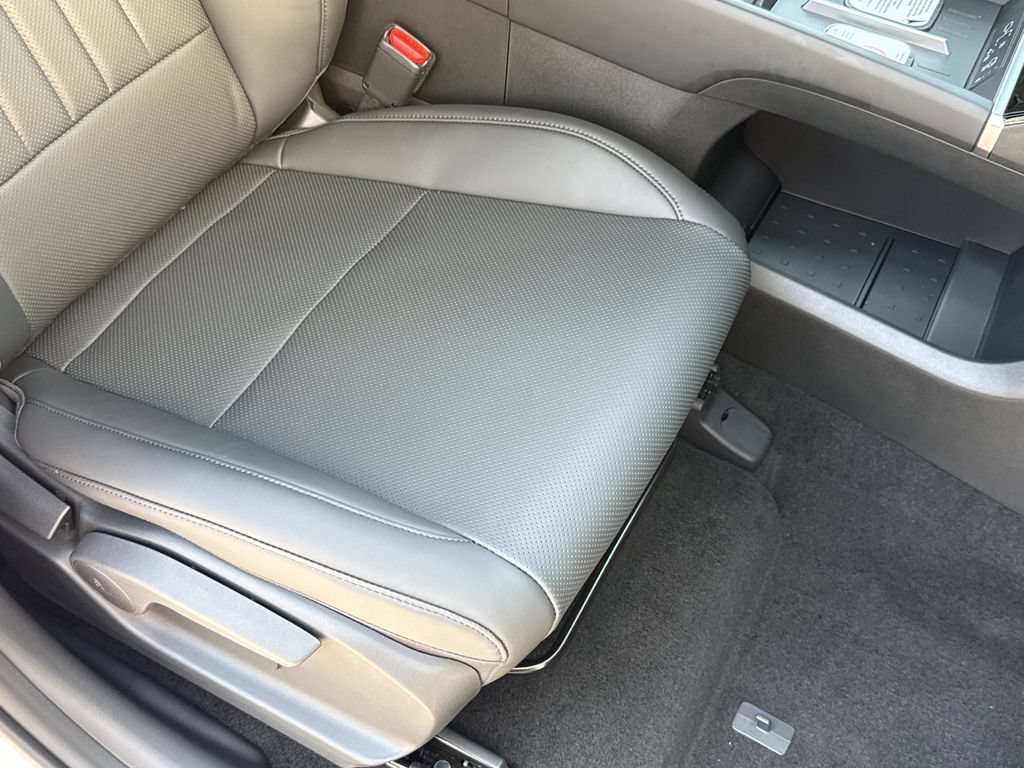 New 2027 Hyundai Santa Fe SEL FWD image 36