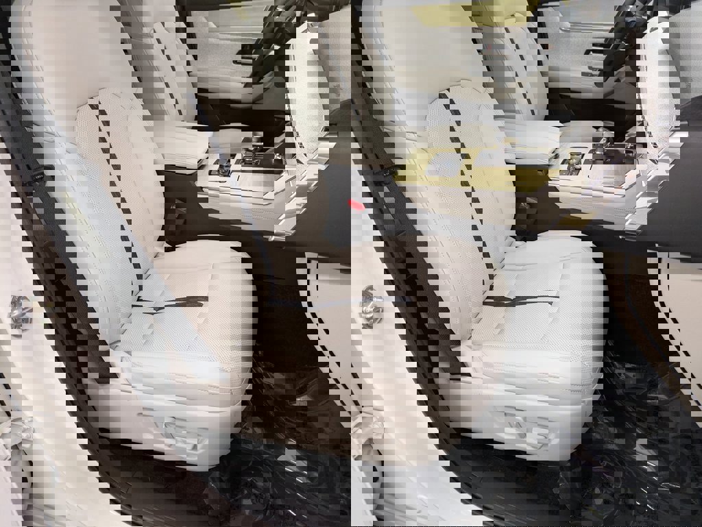 Certified 2024 MAZDA CX-90 3.3 Turbo S w/ Premium Plus image 28