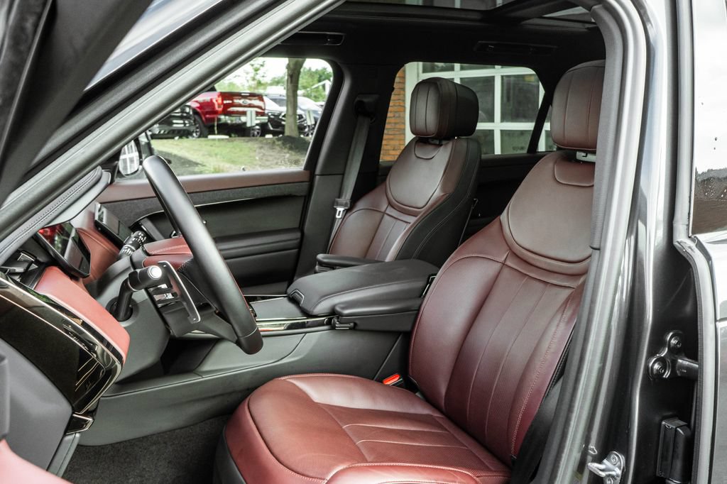 Used 2023 Land Rover Range Rover Sport SE Dynamic AWD/4WD image 6