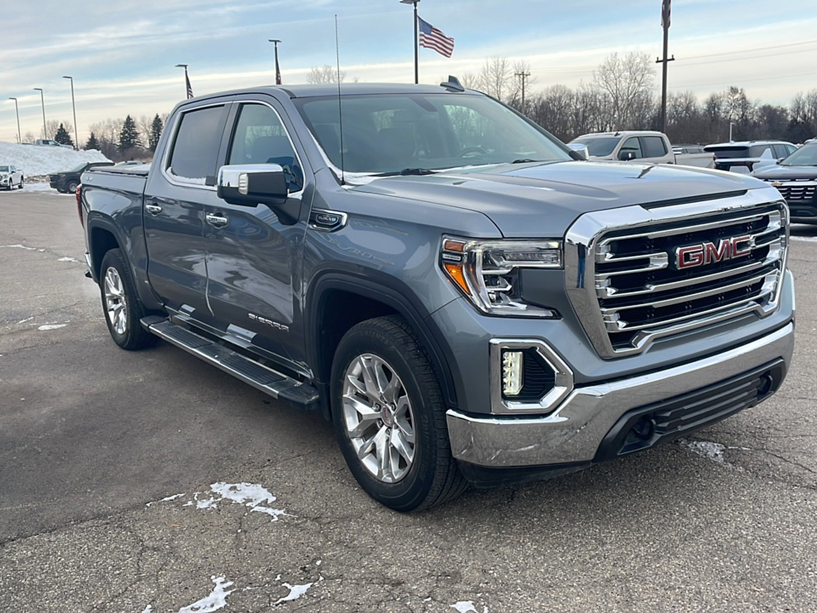 Used 2020 GMC Sierra 1500 SLT w/ SLT Premium Package image 3