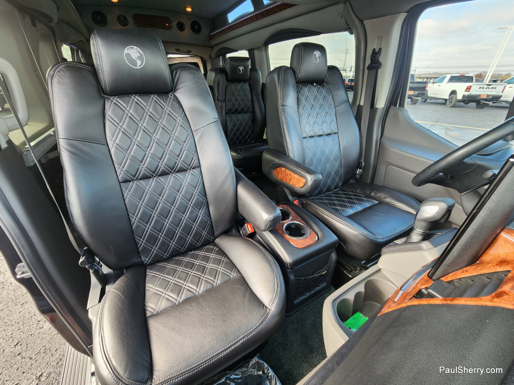 Used 2022 Ford Transit 150 image 4