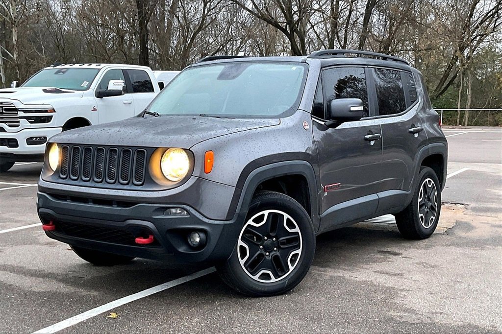 Used 2016 Jeep Renegade Trailhawk w/ Popular Equipment Group image 2