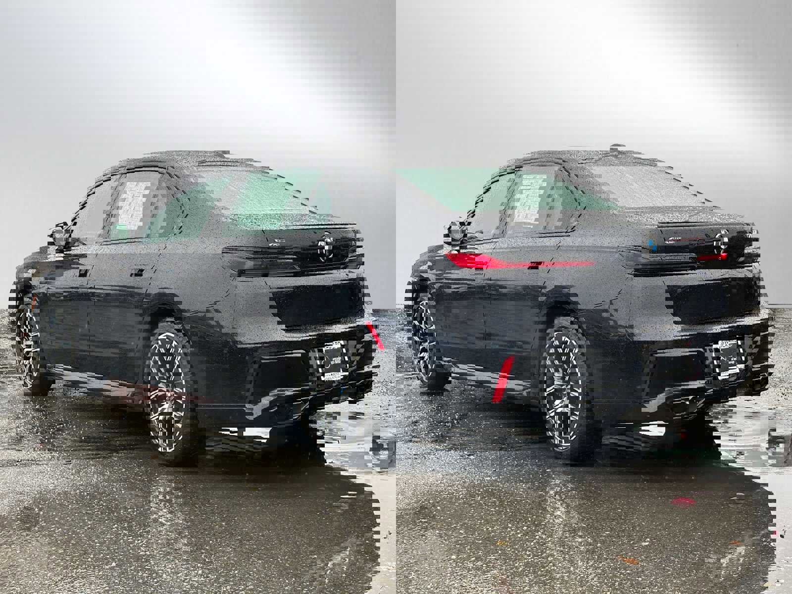 Used 2023 BMW 760i xDrive image 5