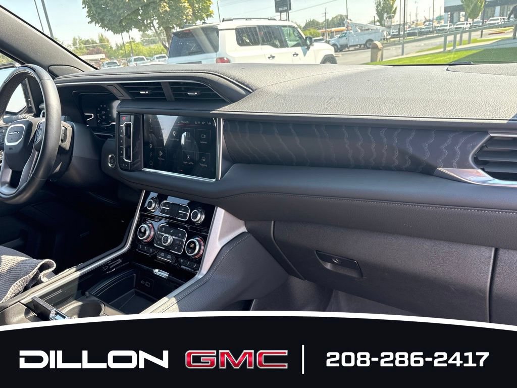 Used 2024 GMC Yukon Denali w/ Advanced Technology Package AWD/4WD image 20