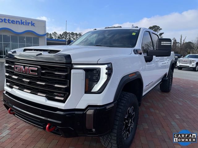 Used 2024 GMC Sierra 2500 AT4X image 1