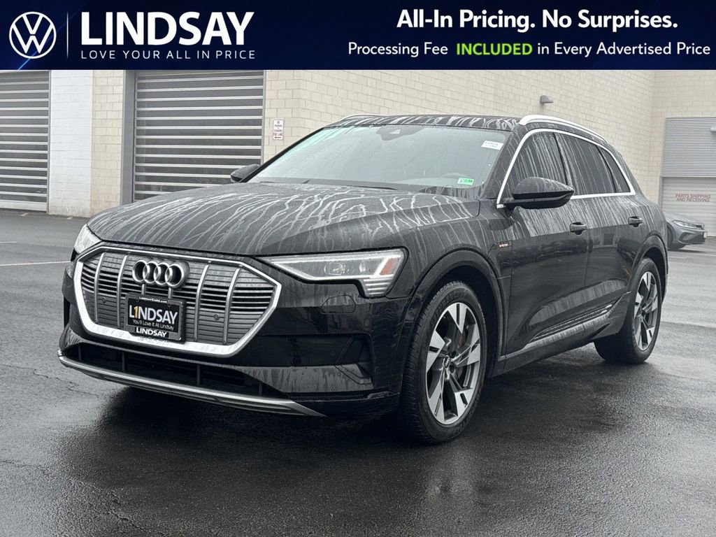 Used 2022 Audi e-tron Premium image 6