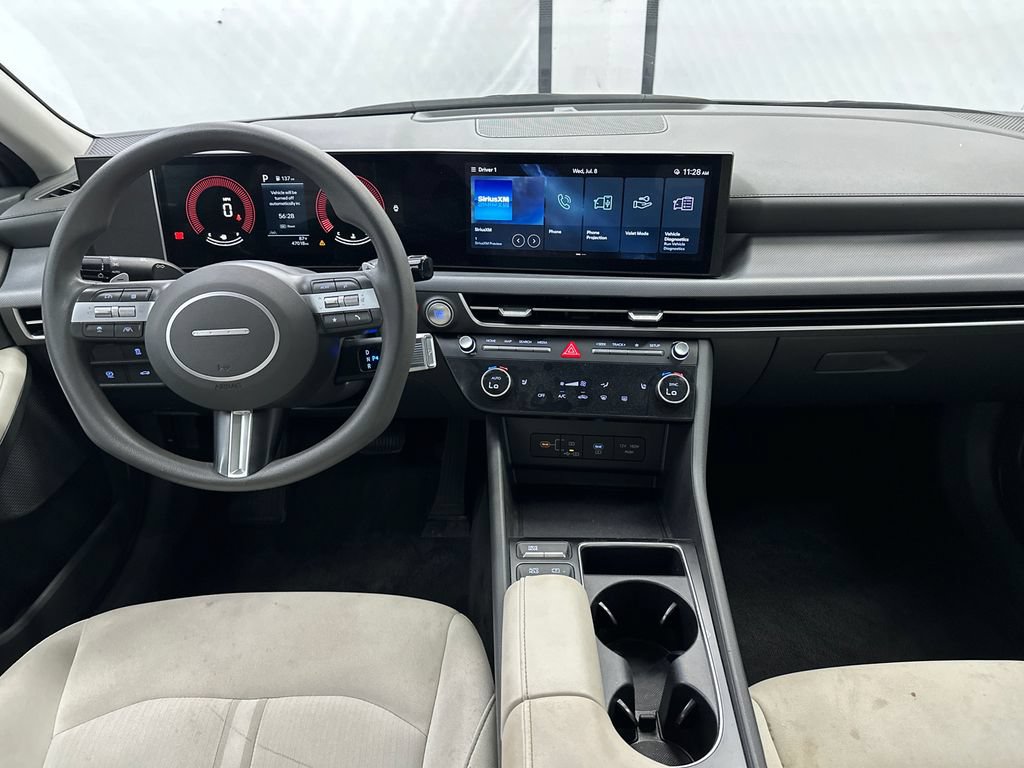 Used 2025 Hyundai Sonata SEL FWD image 16