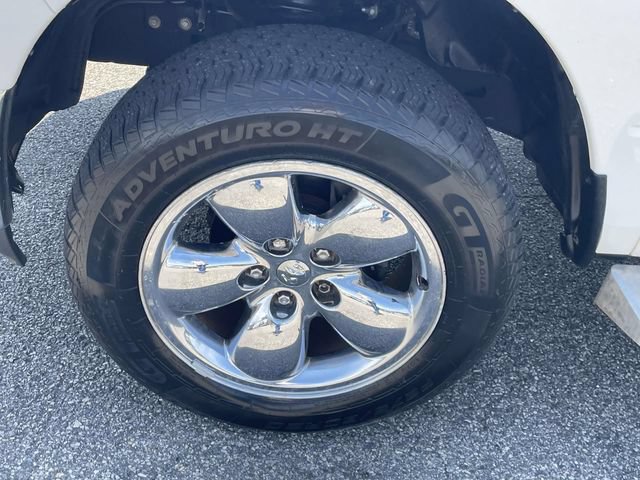 Used 2019 RAM 1500 Classic SLT AWD/4WD image 11