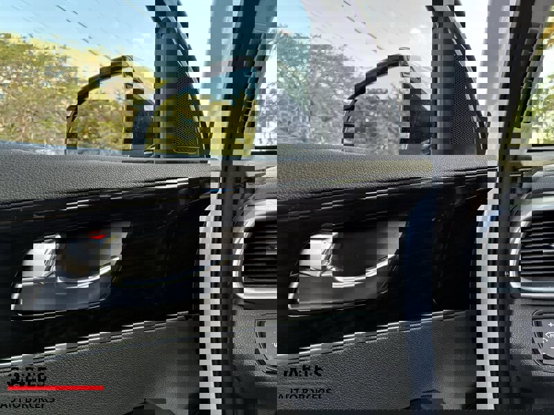 Used 2019 Kia Sorento EX w/ EX Touring Package image 14