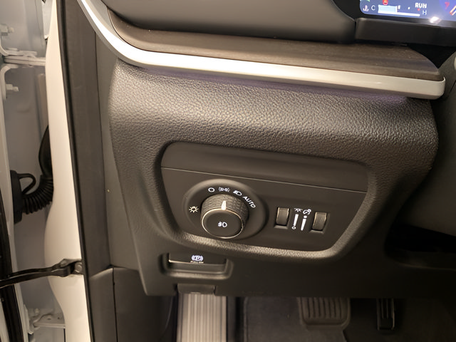 New 2026 Jeep Grand Cherokee L Limited AWD/4WD image 18