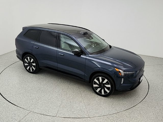 Certified 2025 Volvo EX90 Plus AWD/4WD image 15