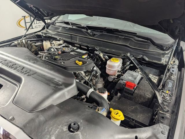 Used 2025 RAM 2500 Laramie AWD/4WD image 37