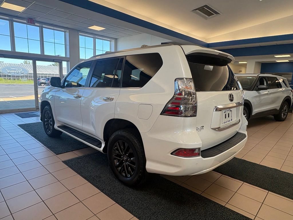 Used 2021 Lexus GX 460 Premium w/ Premium Package AWD/4WD image 3