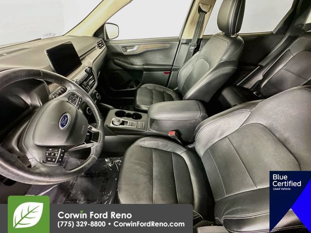 Used 2020 Ford Escape Titanium w/ Titanium Premium Package 2.0 AWD/4WD image 26
