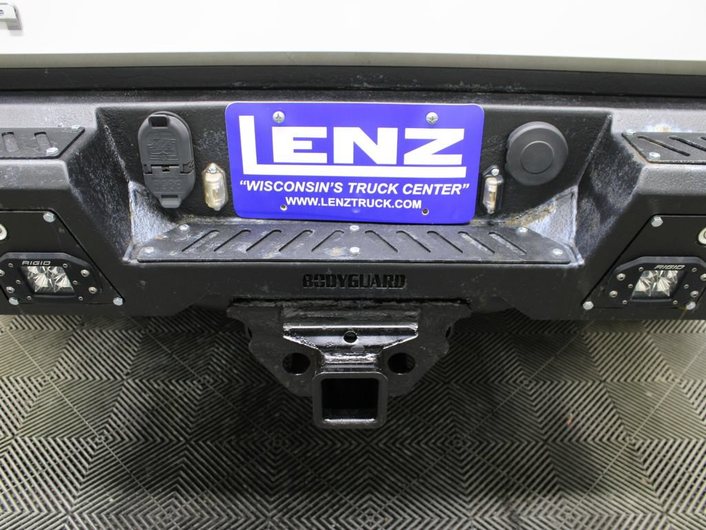 Used 2017 GMC Sierra 2500 Denali w/ Duramax Plus Package AWD/4WD image 33