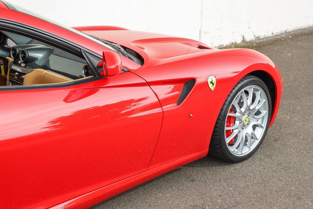 Used 2007 Ferrari 599 GTB Fiorano RWD image 24