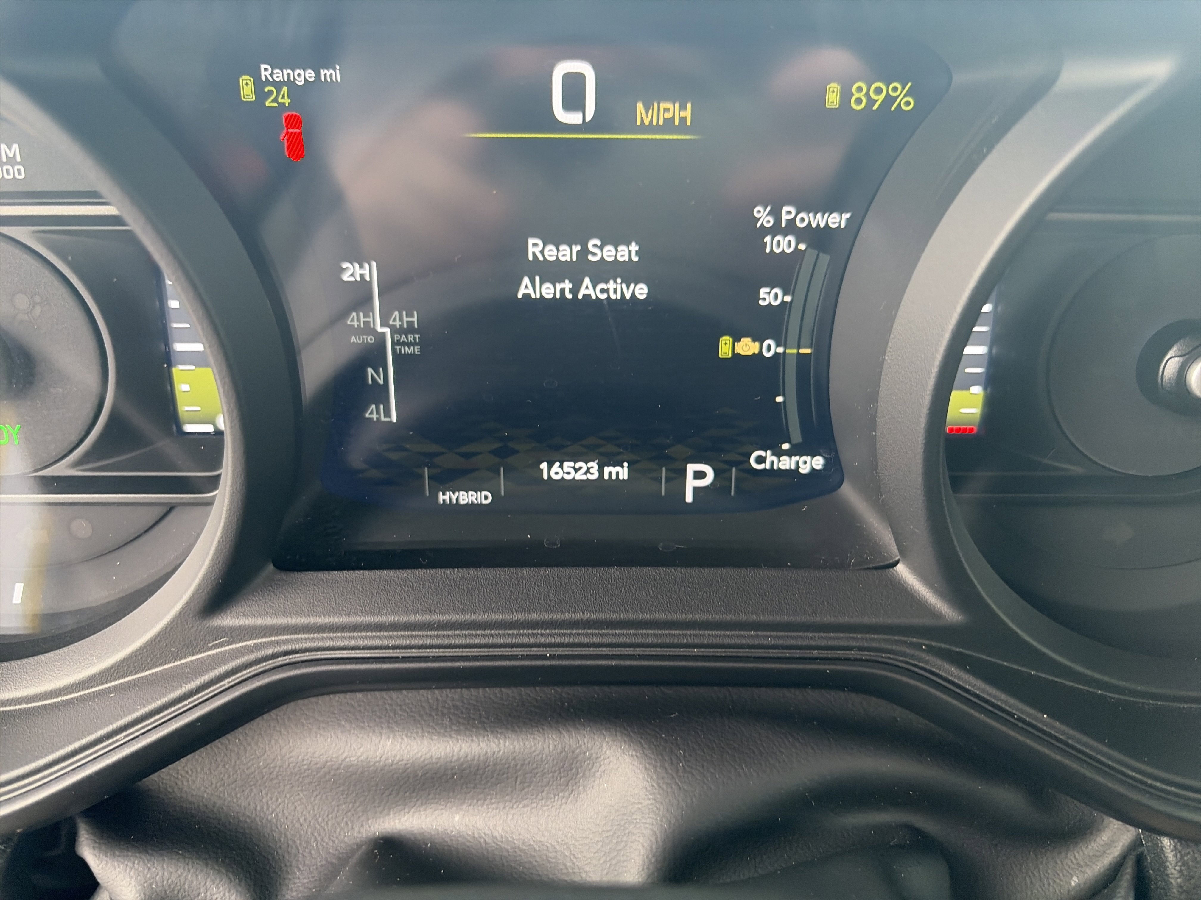 Used 2025 Jeep Wrangler Sahara image 21