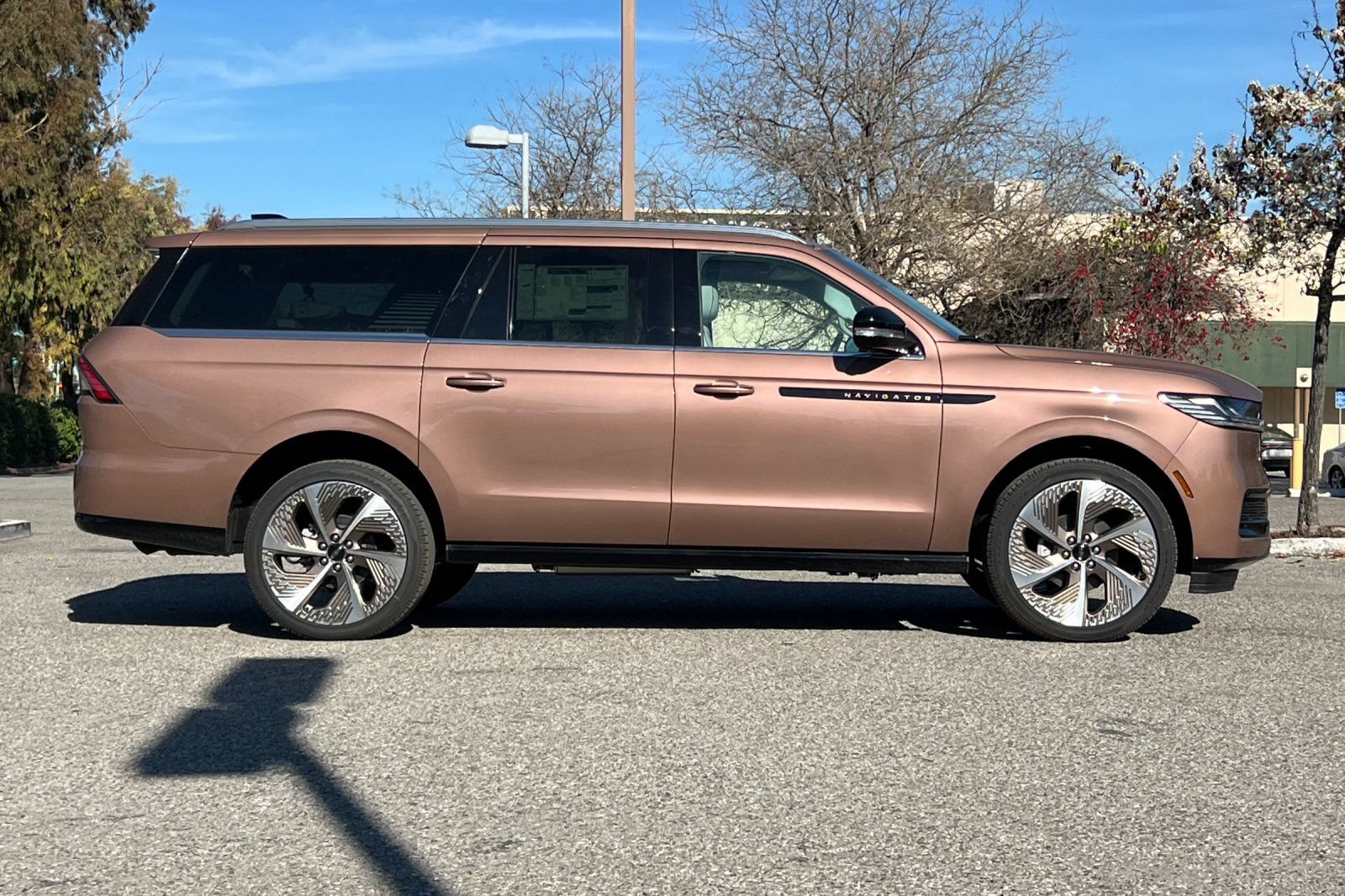 New 2026 Lincoln Navigator L Black Label AWD/4WD image 3