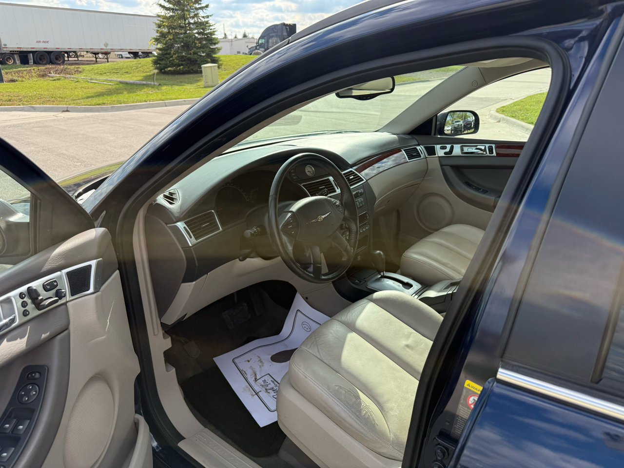 Used 2004 Chrysler Pacifica 2WD image 12