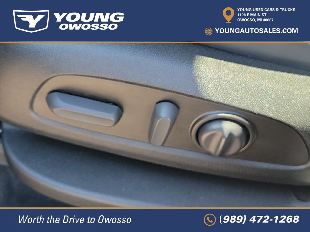 Certified 2024 Buick Enclave Essence w/ Trailering Package, 5000 lbs. AWD/4WD image 8