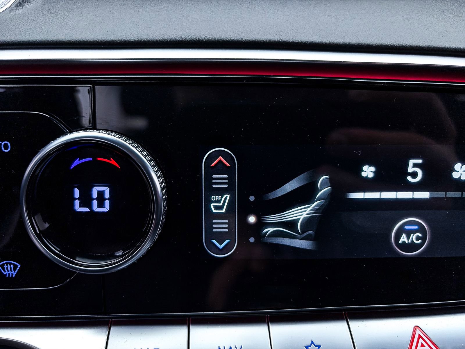 Used 2022 Genesis GV70 3.5T Sport image 24