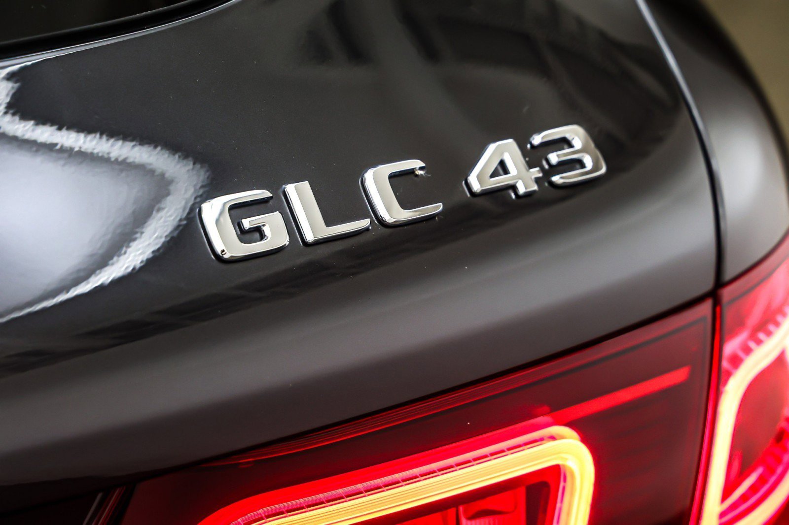 Used 2022 Mercedes-Benz GLC 43 AMG 4MATIC image 10