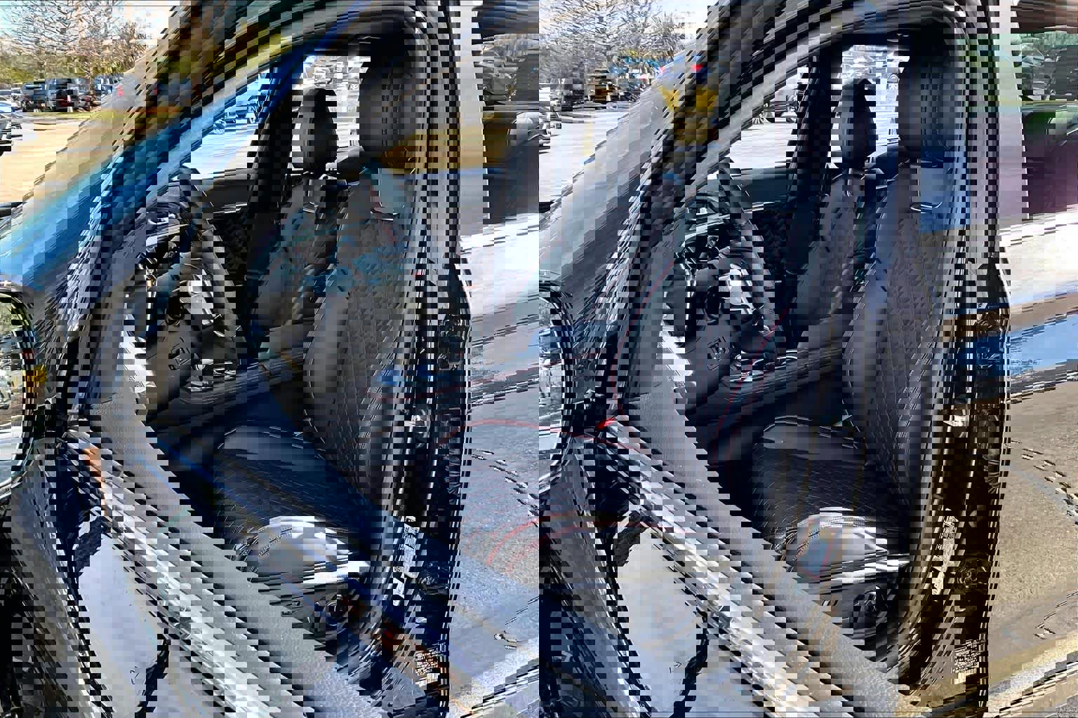 Used 2025 Genesis G70 3.3T Advanced w/ Sport Prestige Package image 15