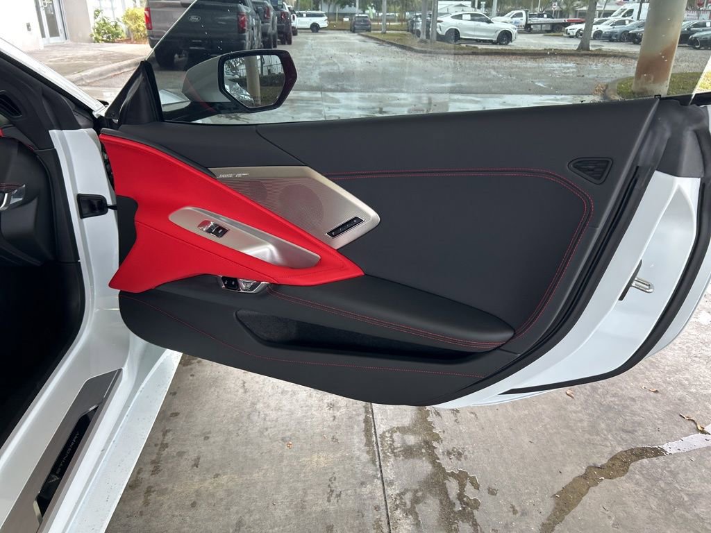 Used 2021 Chevrolet Corvette Stingray Preferred Cpe w/ Chrome Exterior Badge Package image 27