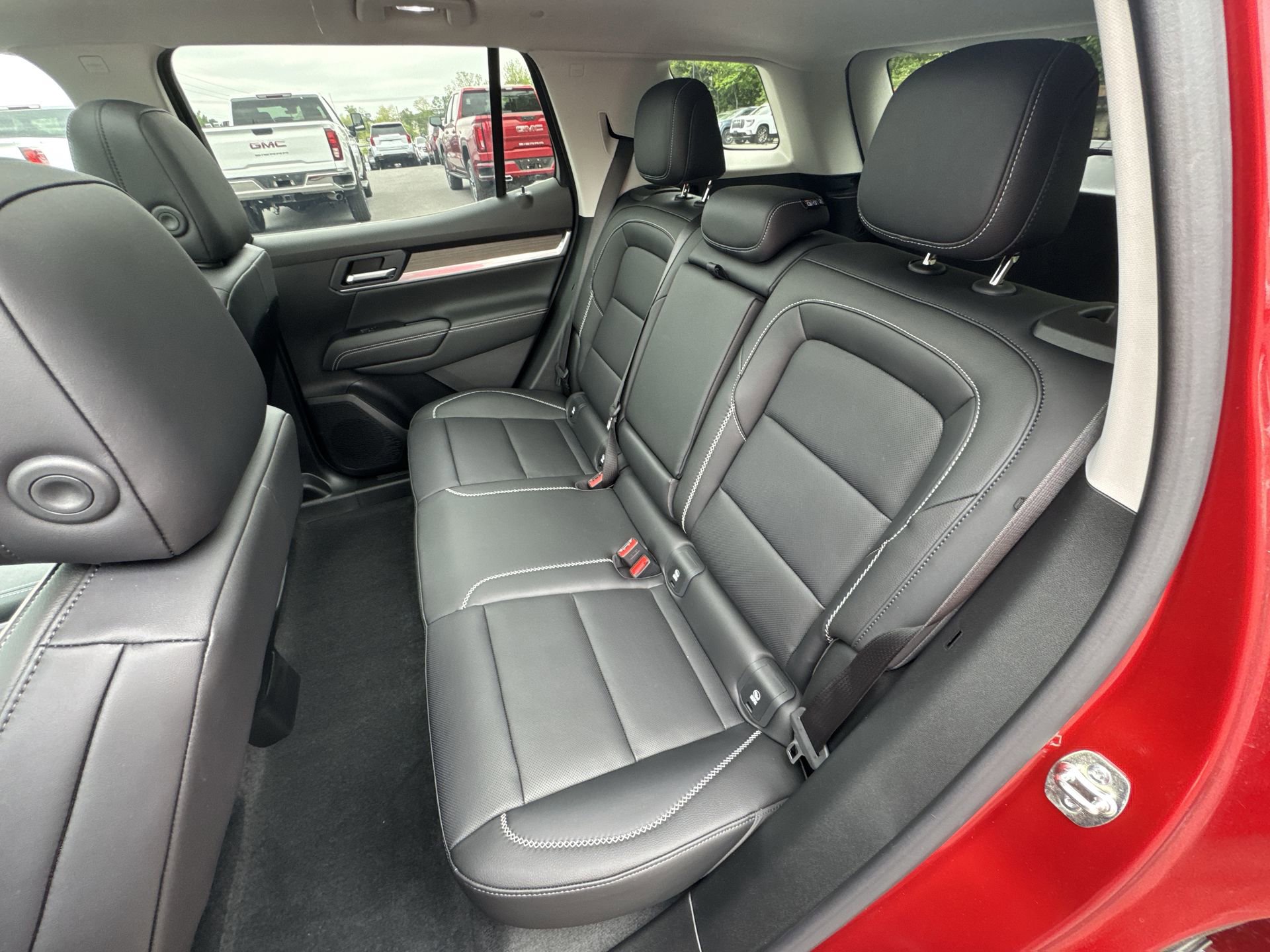 New 2026 GMC Terrain Denali AWD/4WD image 25