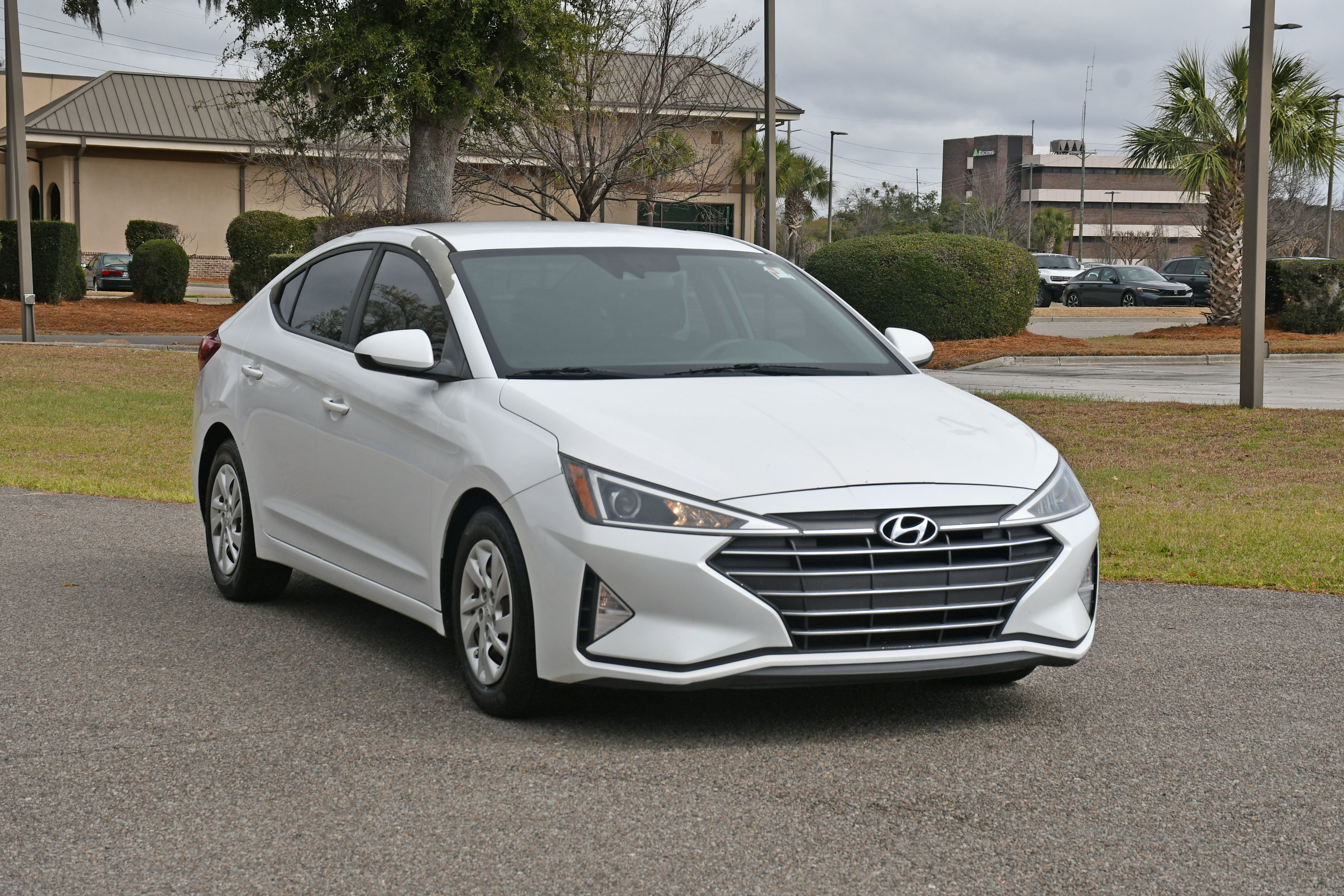 Used 2020 Hyundai Elantra SE w/ Cargo Package (C1) image 6
