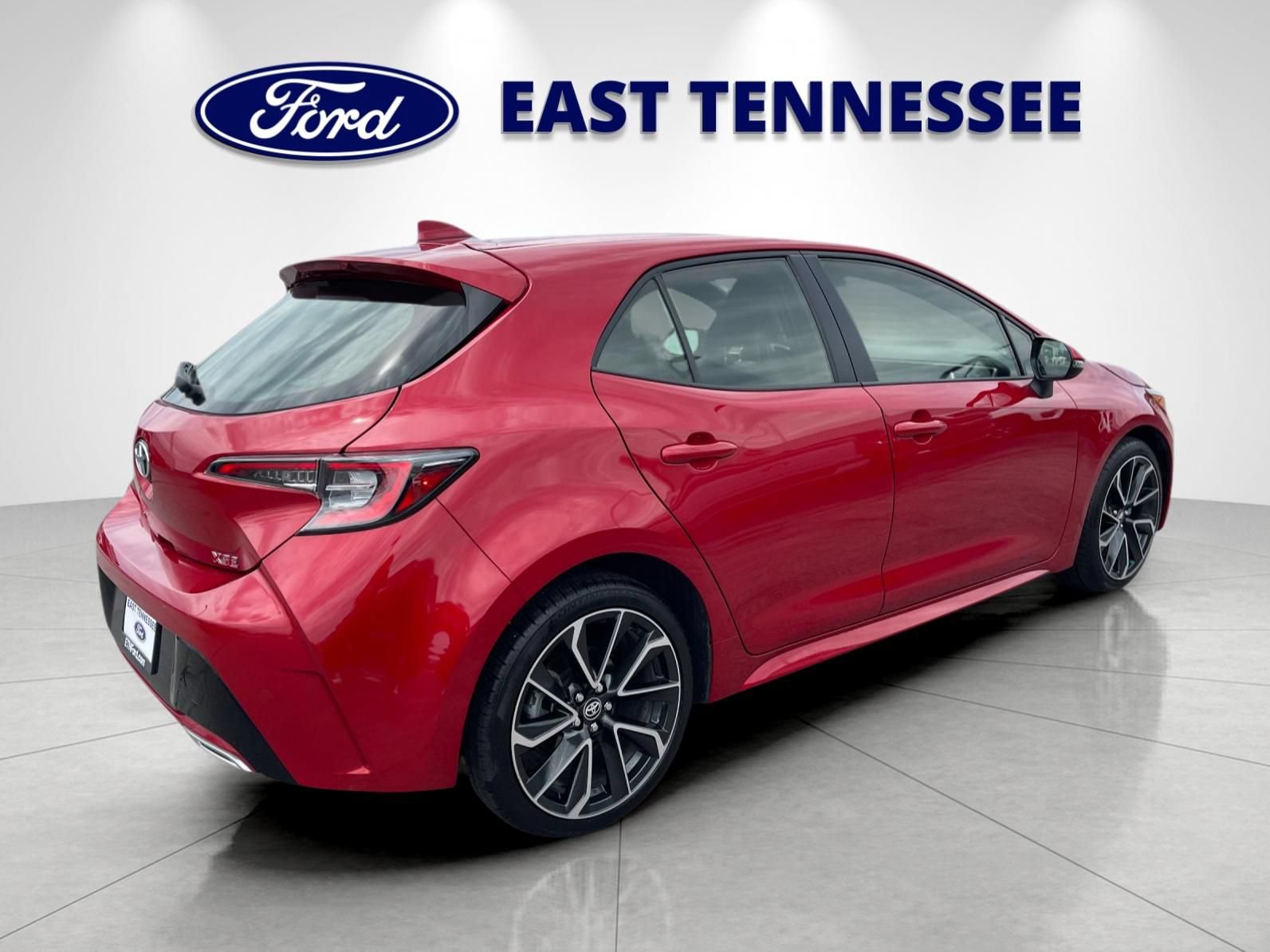 Used 2021 Toyota Corolla XSE FWD image 3