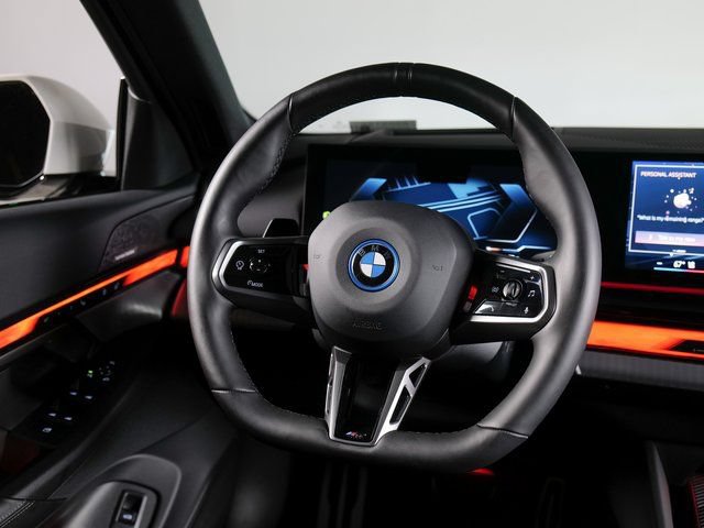 Used 2024 BMW i5 eDrive40i w/ M Sport Package RWD image 12