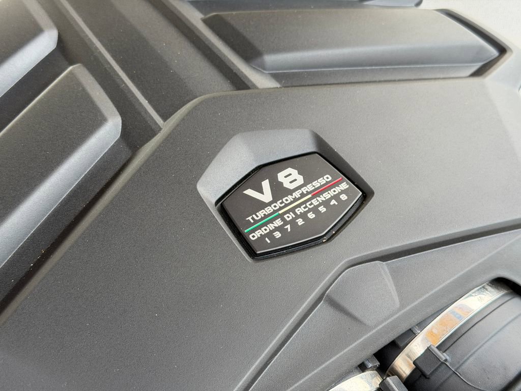 Used 2025 Lamborghini Urus SE image 10