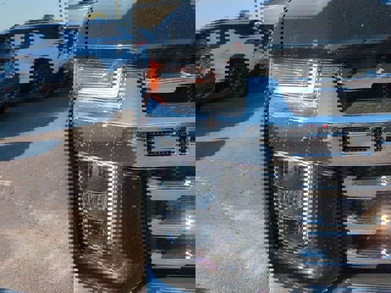 Used 2021 Chevrolet Silverado 2500 LTZ w/ LTZ Premium Package image 9