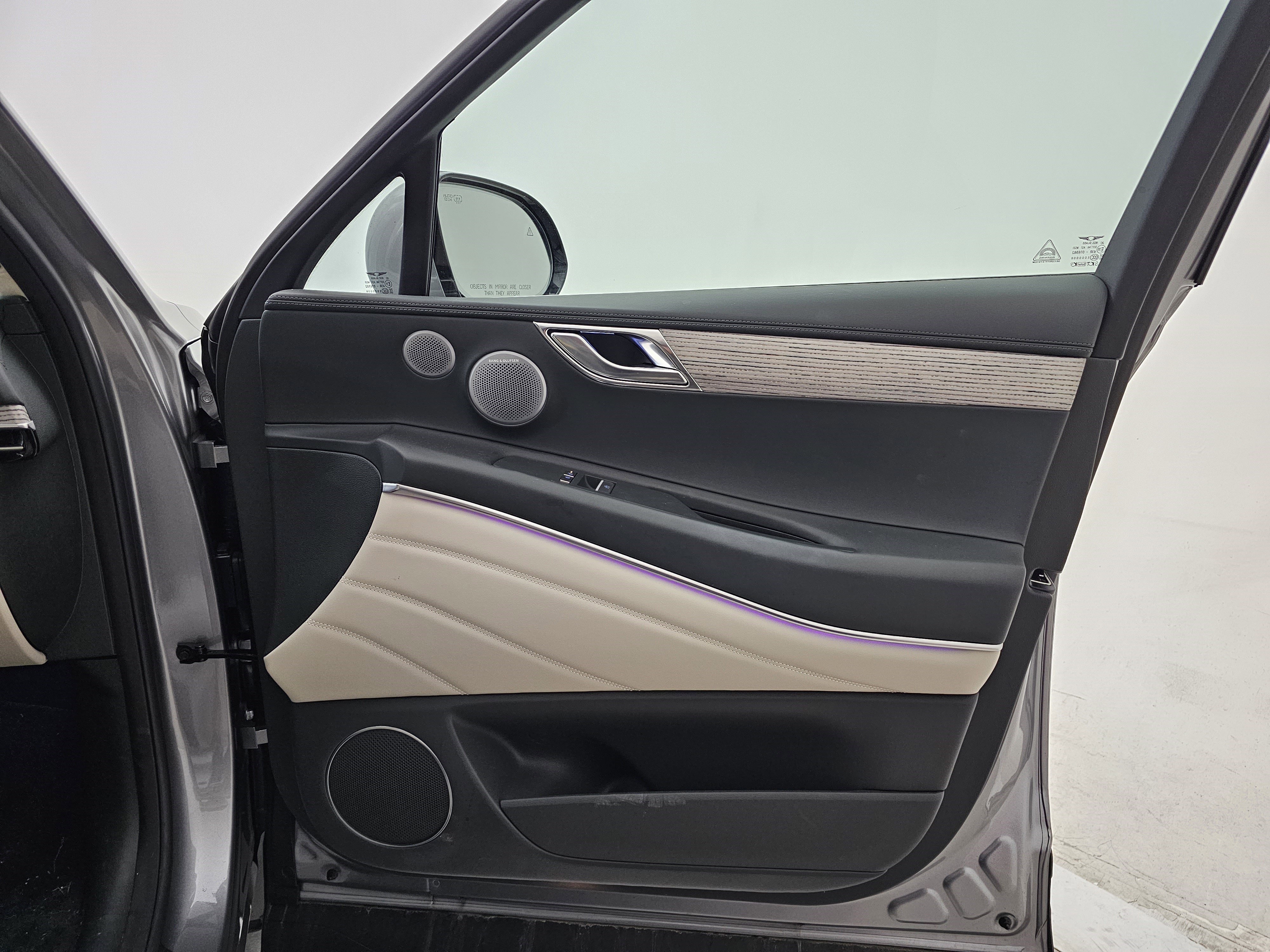 Used 2025 Genesis GV80 3.5T Prestige image 18