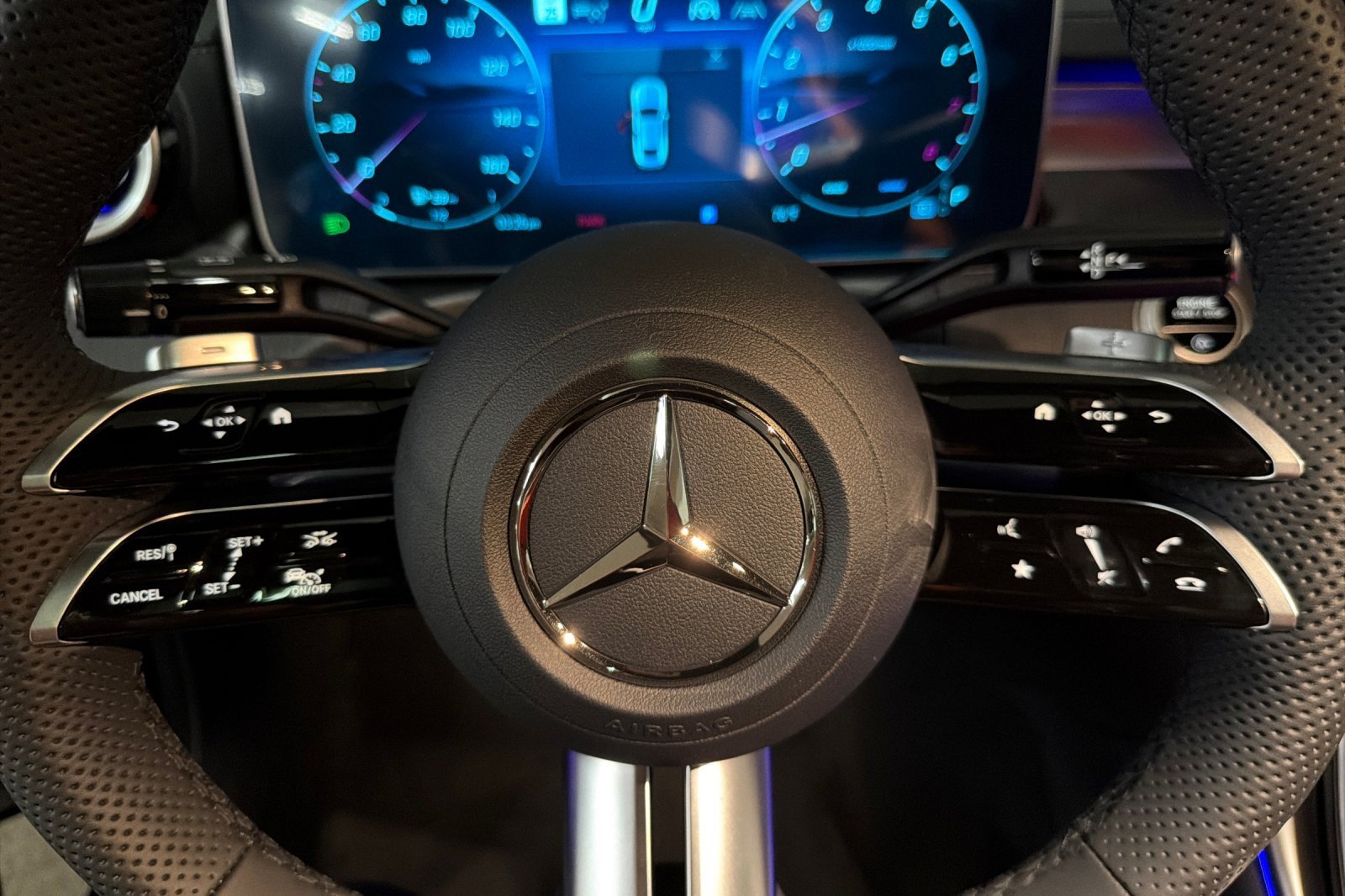 New 2026 Mercedes-Benz CLE 300 4MATIC Coupe image 22