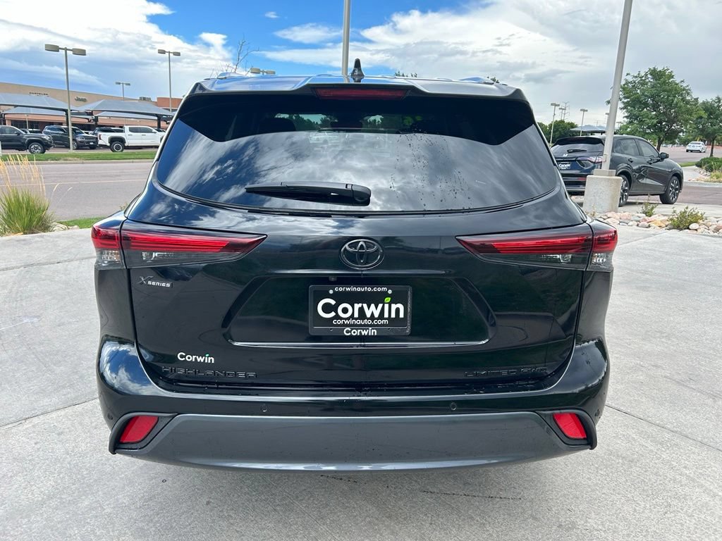 Used 2026 Toyota Highlander Limited AWD/4WD image 6