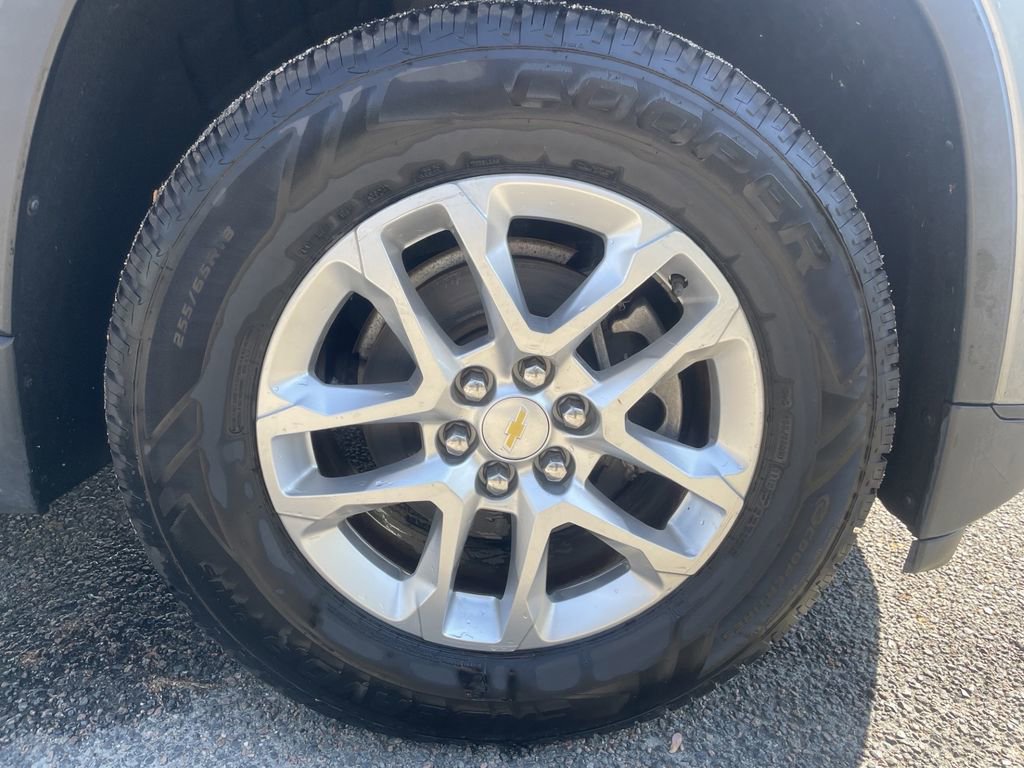 Used 2020 Chevrolet Traverse LS image 10