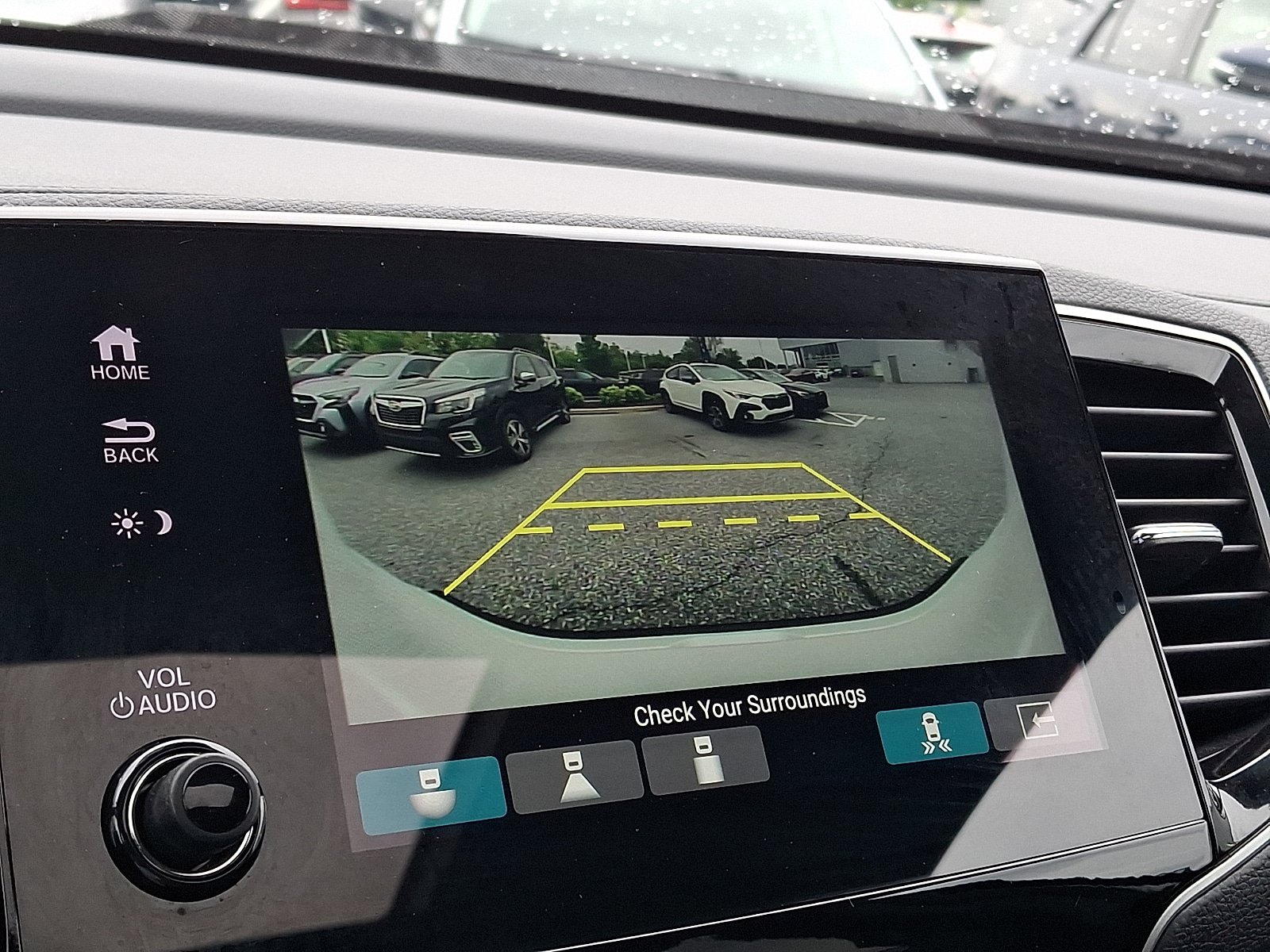 Used 2025 Honda Passport EX-L image 17