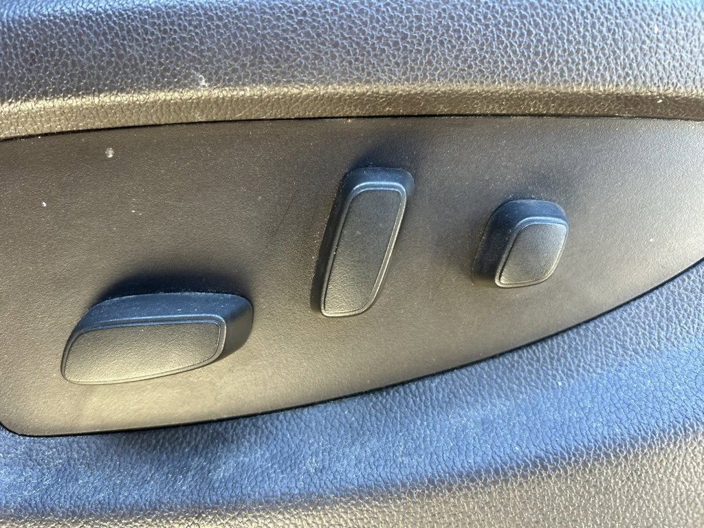 Used 2015 Chevrolet Silverado 3500 High Country w/ Duramax Plus Package image 11