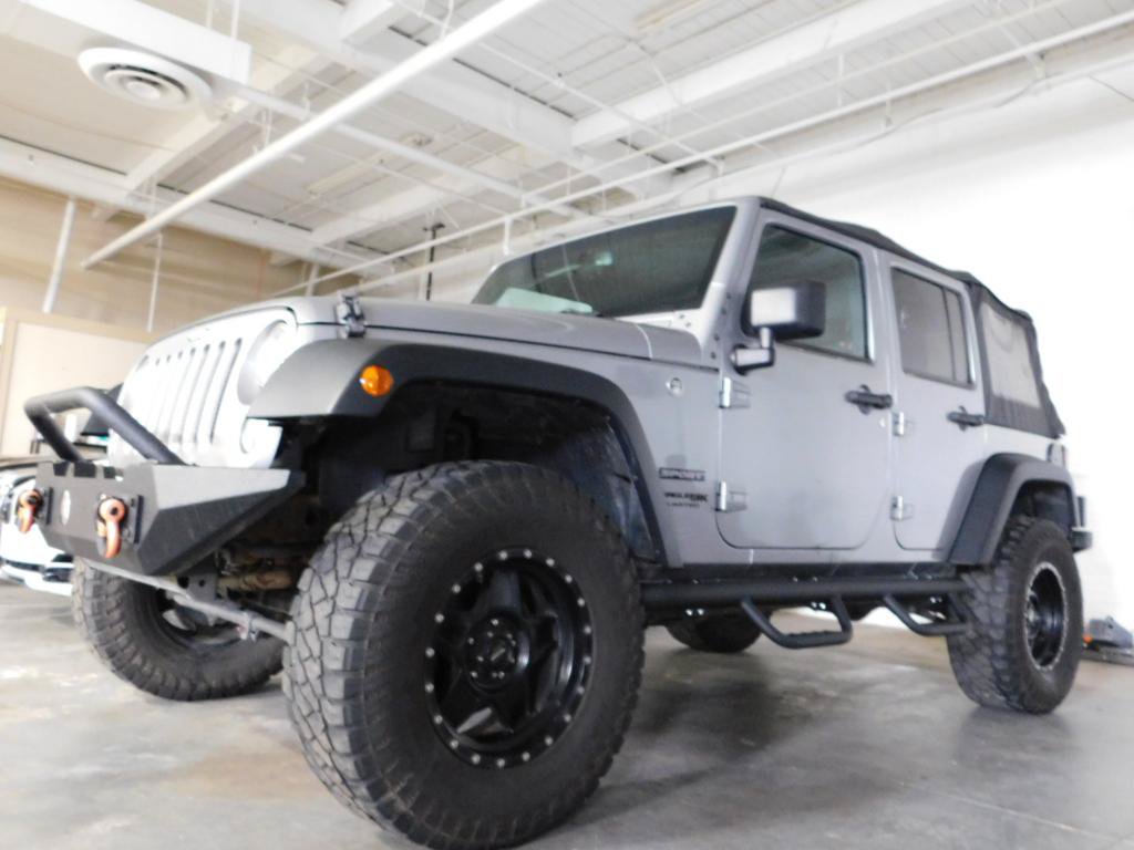 Used 2018 Jeep Wrangler Unlimited Sport S AWD/4WD image 8